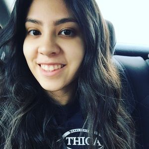 Meet your Posher, Elisa